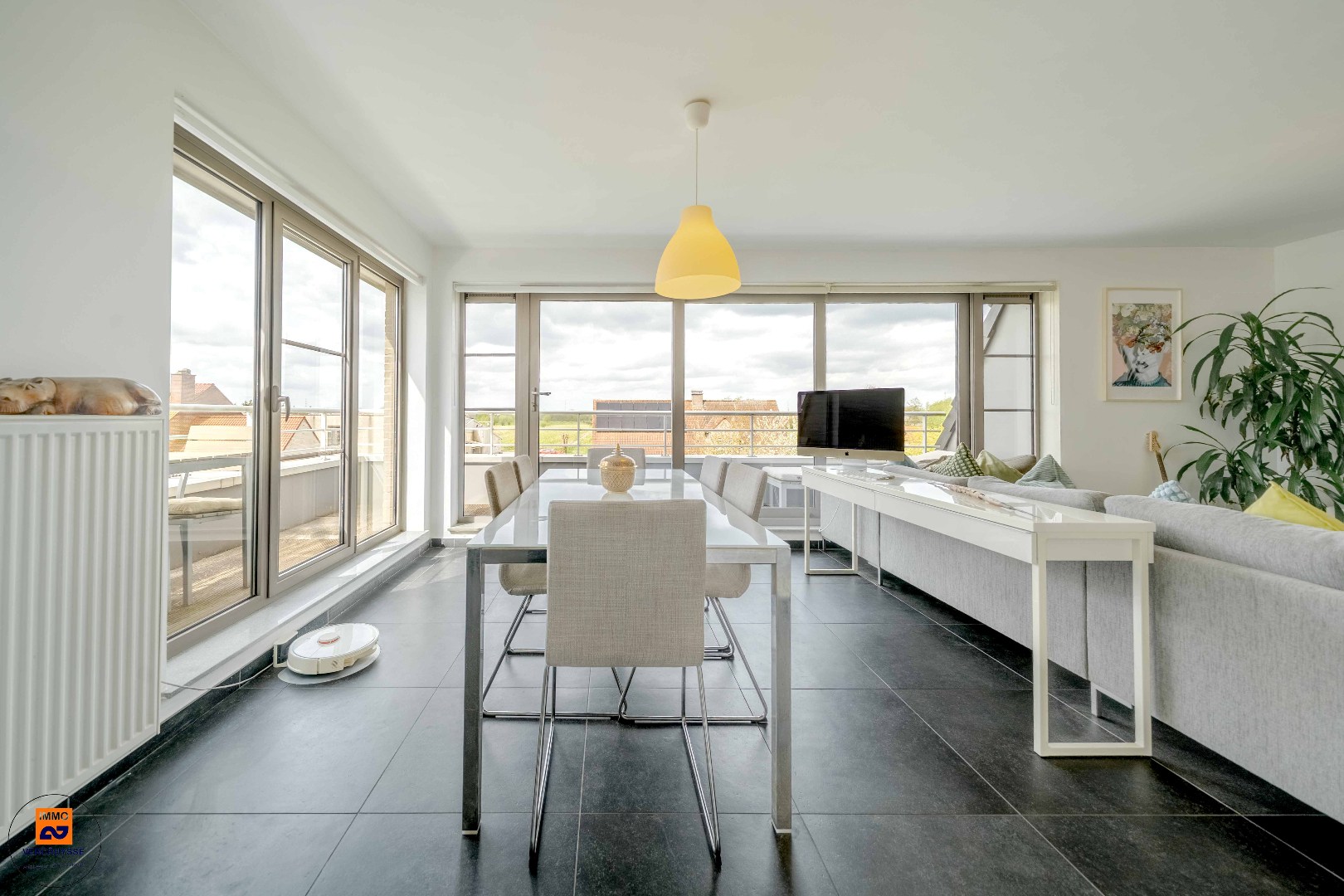 Stijlvol appartement op de 2de verdieping met prachtige terrassen in centrum Sleidinge - foto 4