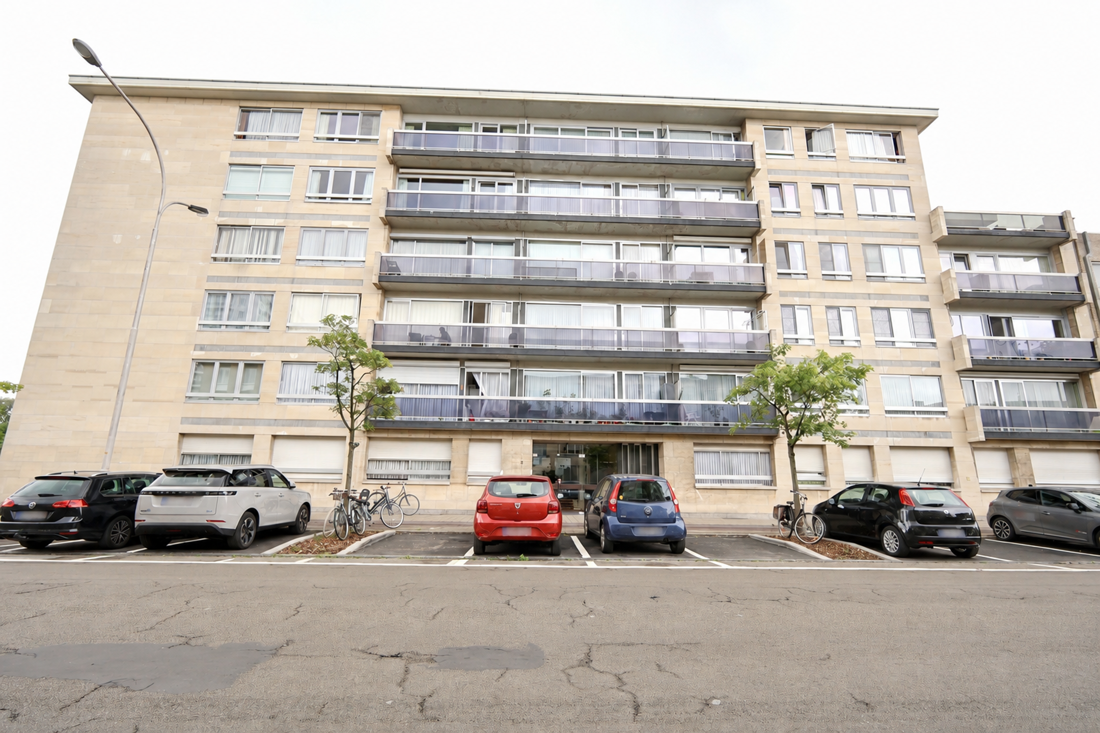 Lichtrijk dakappartement met ruim terras te koop - foto 2
