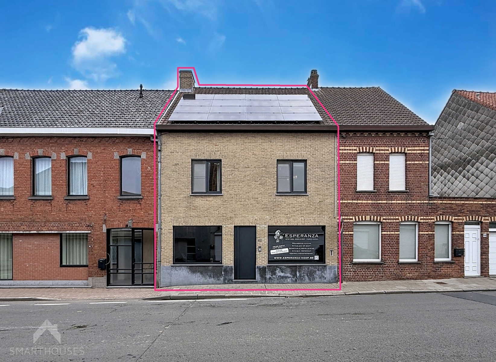 Ruime woning met 3 slaapkamers, bureel en uitweg via garage - foto 2