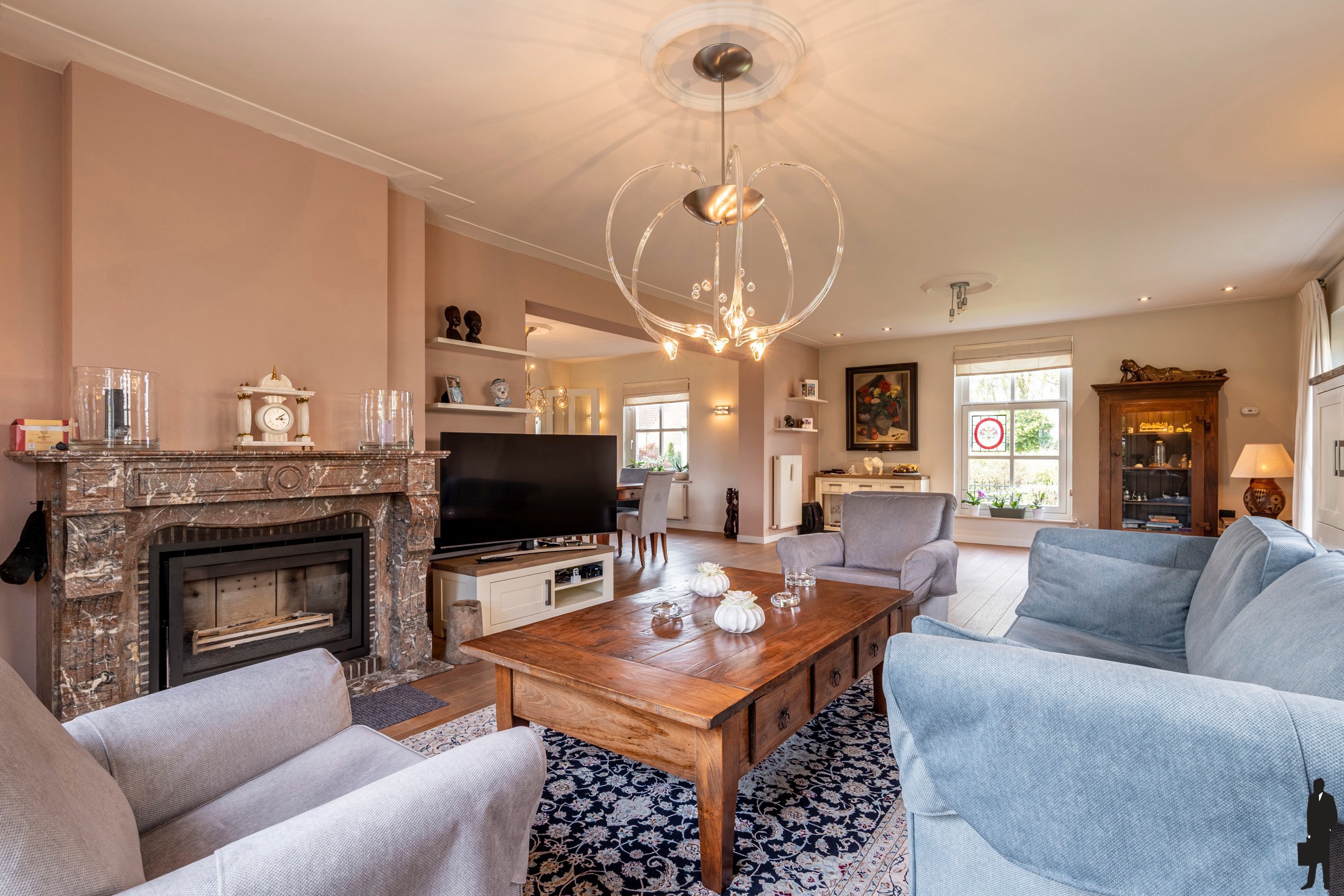 Ruime villa met dubbele garage op 1.429m² grond. - foto 5