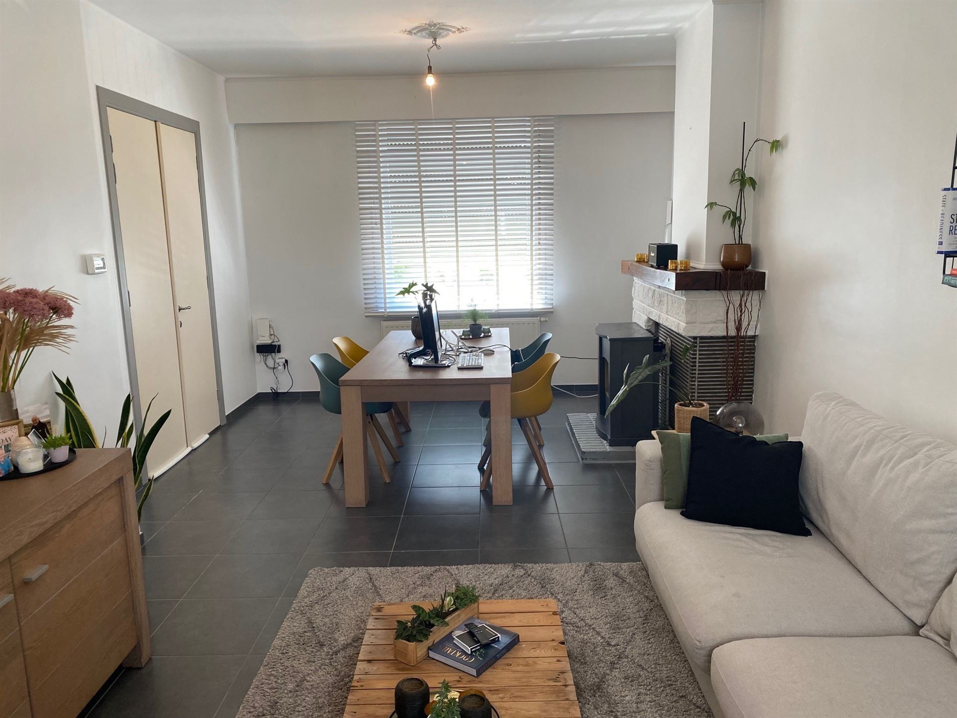 Woning met 3 slaapkamers, garage en tuin - foto 5
