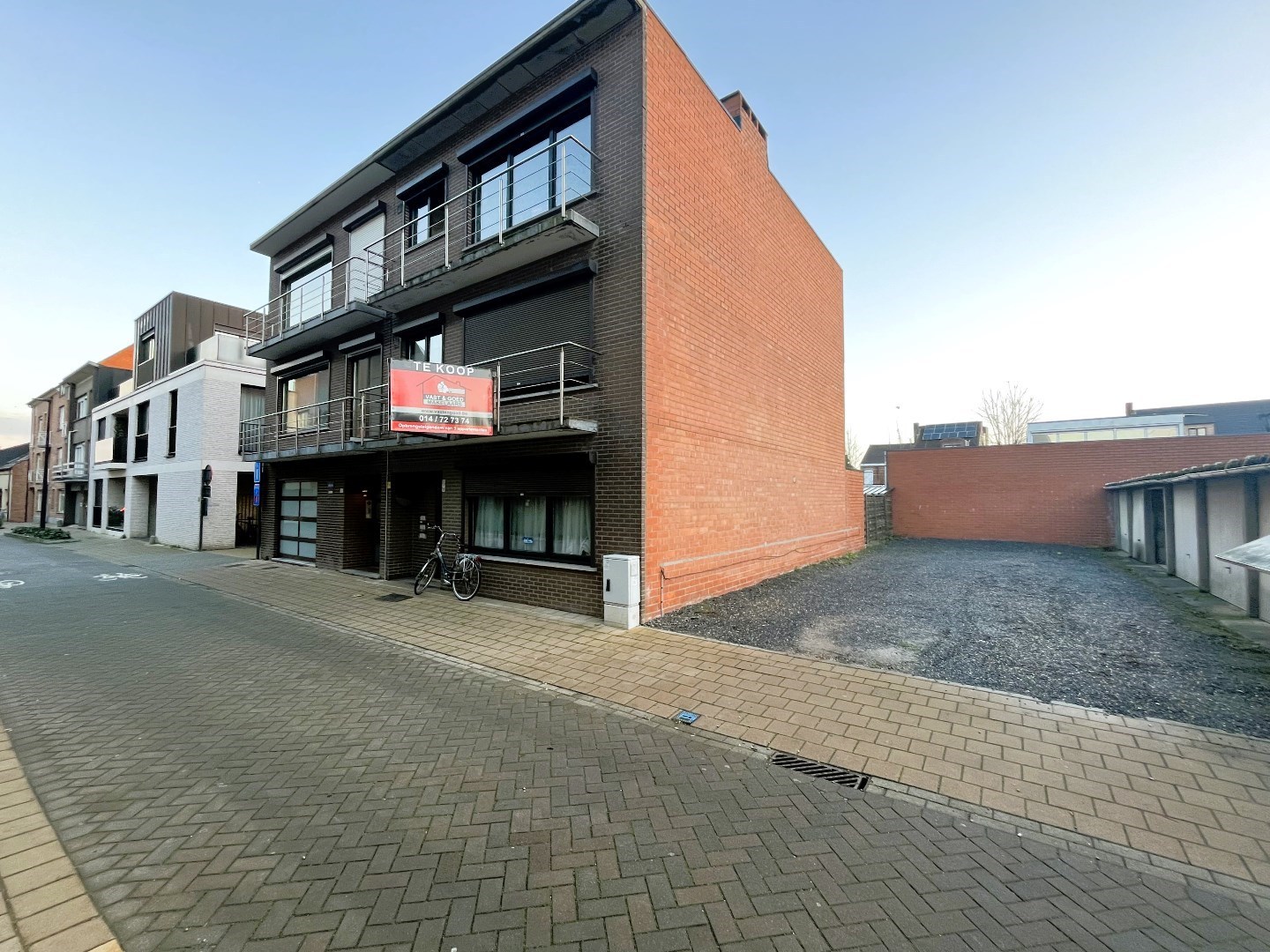 Opbrengsteigendom met 3 appartementen in centrum Geel - foto 1