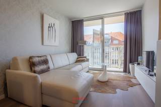 Deze studio is een perfecte uitvalsbasis voor een geslaagde vakantie aan zee. Eerst en vooral springt de centrale locatie op Nieuwpoort-Bad in...