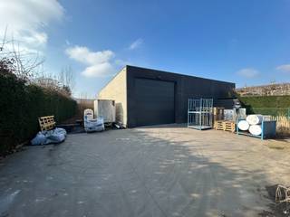 Bent u op zoek naar een unieke combinatie van comfortabel wonen en zakelijk ondernemen? Ontdek deze prachtige energiezuinige woning met een...