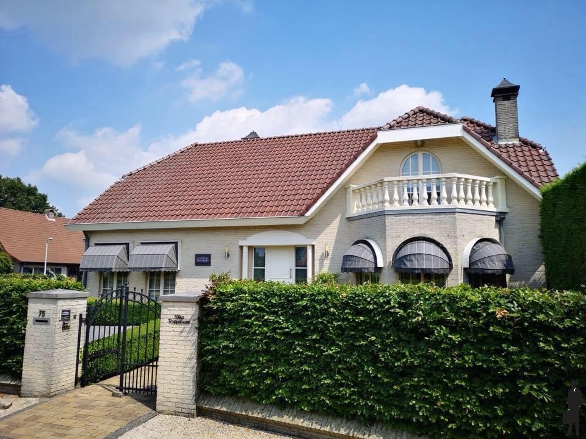 Ruime villa met zwembad en bijgebouw/salon/kantoor van 120m² - foto 1