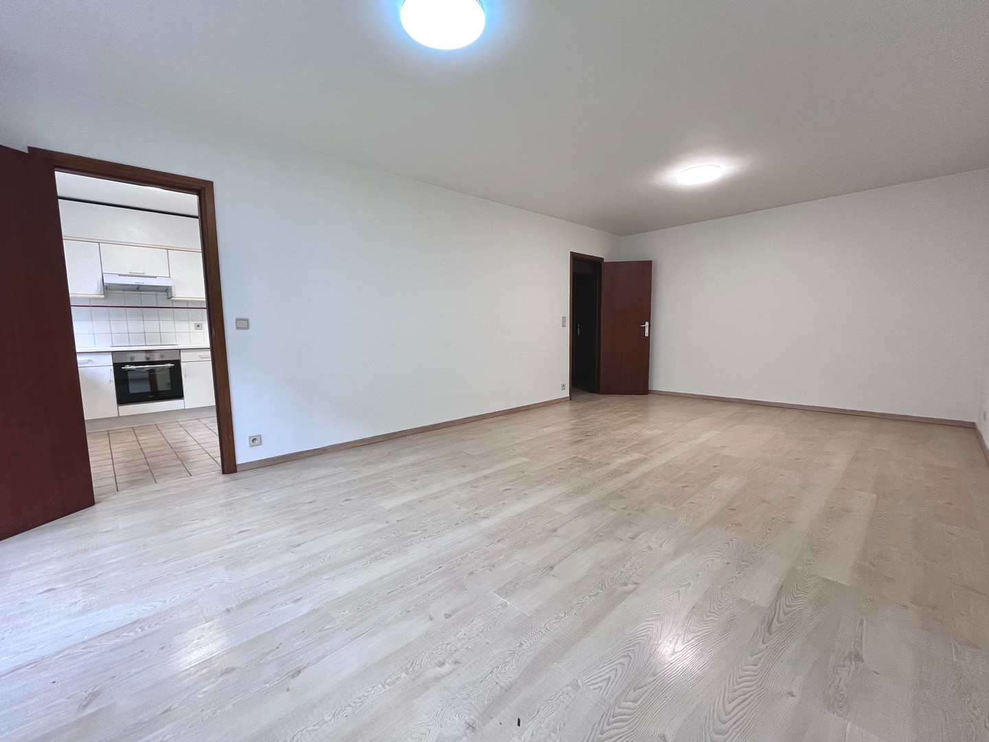 Recent opgefrist ruim en lichtrijk 2 slpk. appartement! - foto 4