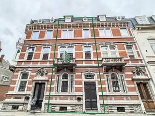 Klassevol kantoorgebouw binnen de ring van Leuven.Dit gebouw kreeg een grondige opfrissing waardoor het weer helemaal mee is met zijn tijd.Hier...