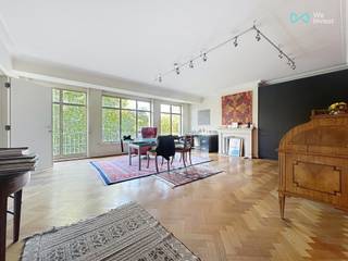 🏡 Te koop – 5-slaapkamer appartement✨ Ruim en prestigieus appartement – ideaal voor woonst of vrije beroep ✨📍 Elsene – Avenue Louise...