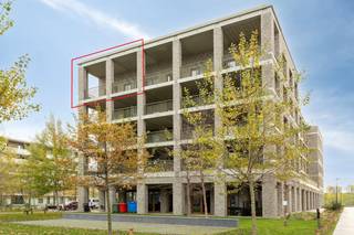 Dit ruime en moderne appartement van ca. 78 m² op de vierde verdieping, gelegen in het bruisende Nieuw Zuid te Antwerpen, biedt een...