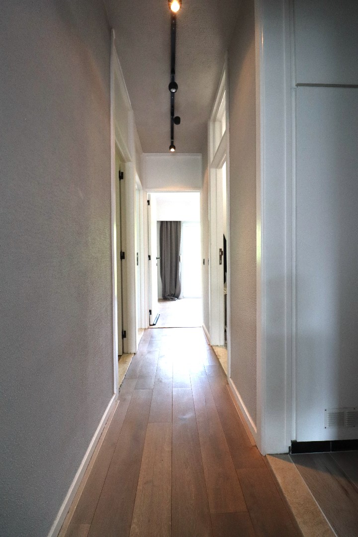 Gerenoveerd appartement met 2 slaapkamers + dressing, terras en garage op een goede ligging te Temse - foto 5