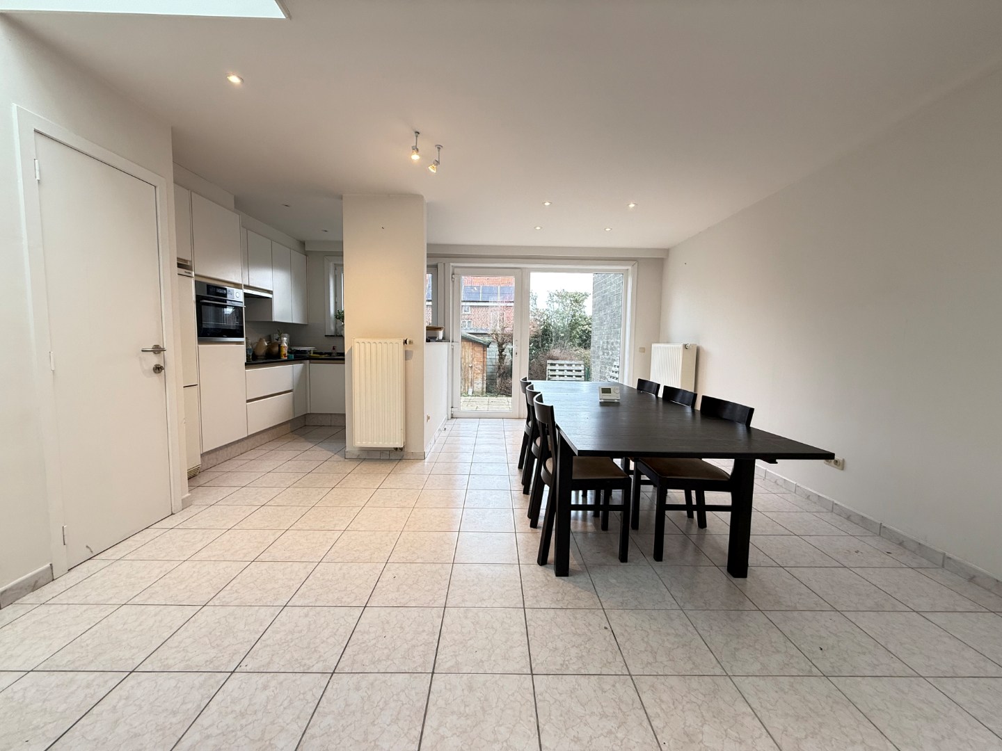 Recent gerenoveerde stadswoning in centrum Tielt! - foto 5