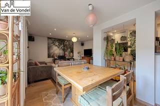 Op zoek naar een compact en 100% instapklaar appartement met mooi terras en zonnetuin ?Dit gezellige gelijkvloerse appartement in het centrum van...