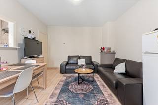 Te koop: 2-slaapkamer appartement aan de Zeedijk in OostendeExtra infoDe achtergevel werd recent volledig vernieuwd en geïsoleerd, wat de...