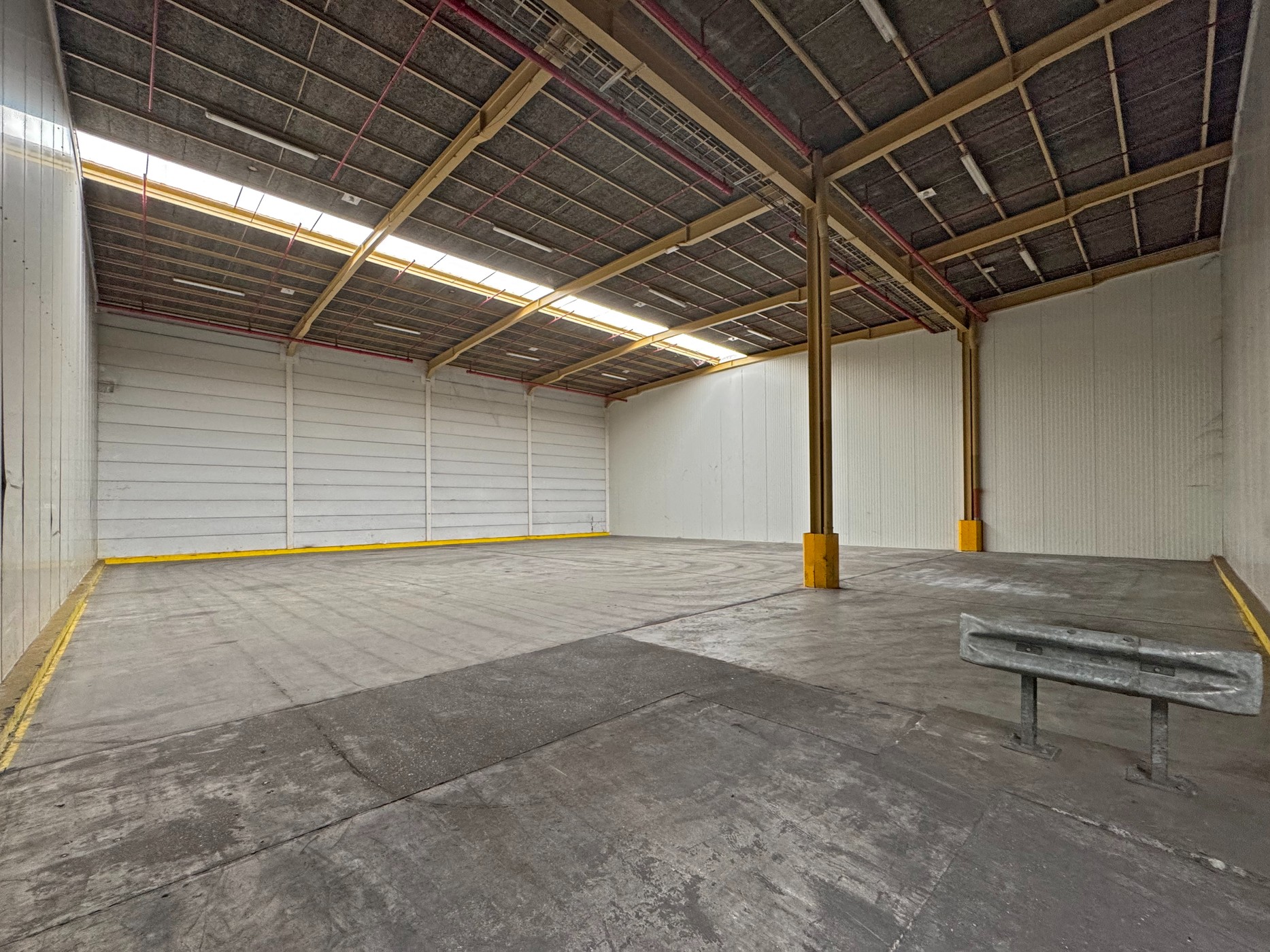 Opslagruimte van 3.664 m² te huur met laakade - foto 4