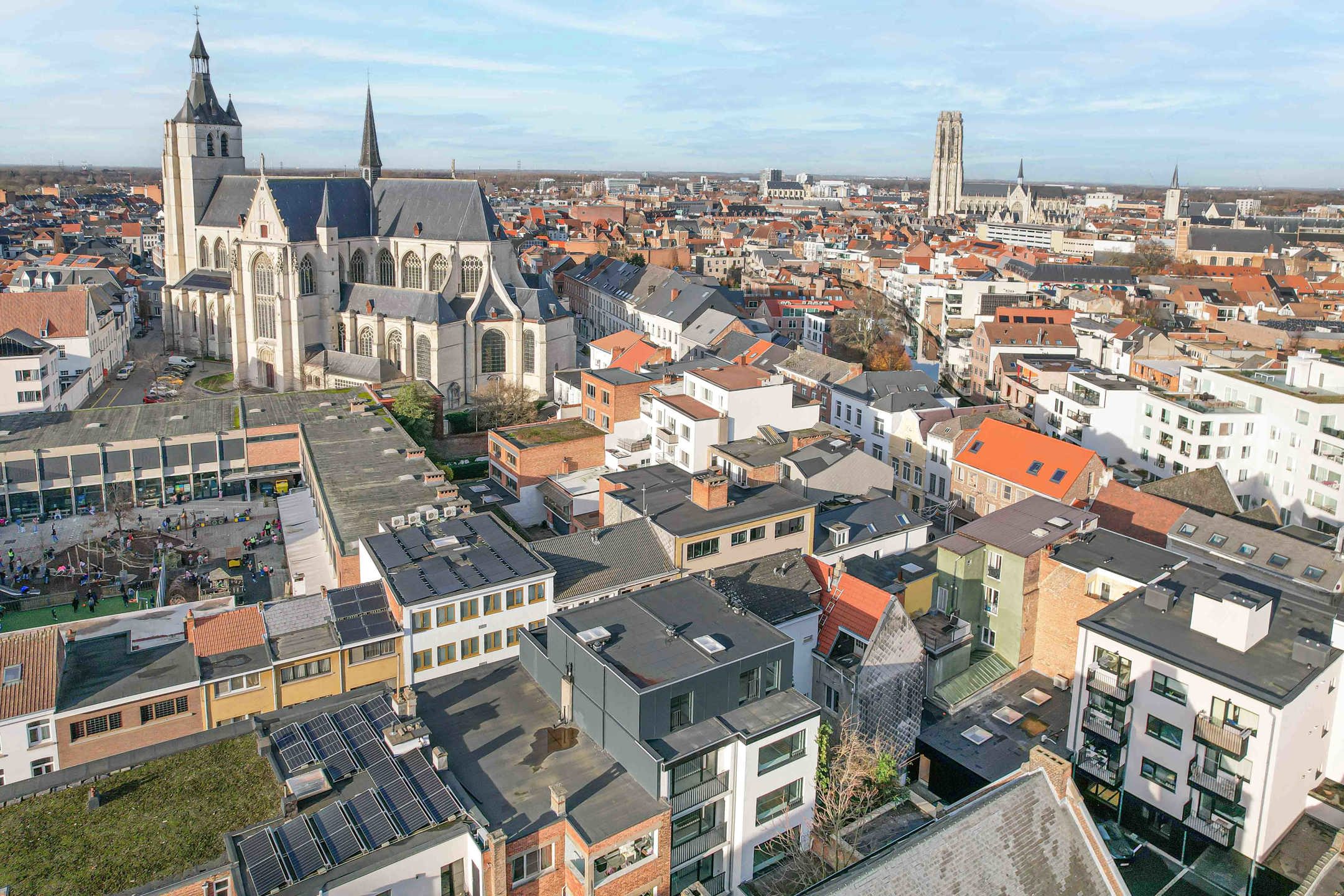 Volledig gerenoveerde studentenkamer in hartje Mechelen  - foto 2
