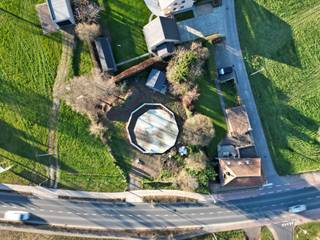 Bachte-Maria-Leerne - Bouwgrond met bouwvergunning op een perceel van 824 m2. Voor meer informatie, mail naar info@carloeggermont.beIn de groene rand...