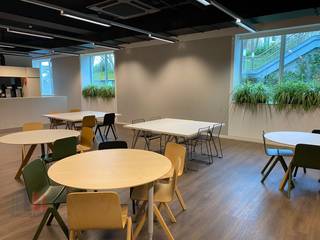 Uitstekend gelegen instapklaar kantoor van 536 m² te huur aan de westrand van Brussel en uiterst vlot bereikbaar zowel met de wagen als met...