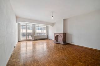 Op de eerste verdieping van een verzorgd gebouw in de Stockholmstraat bevindt zich deze ruime studio met een centrale ligging in Oostende...