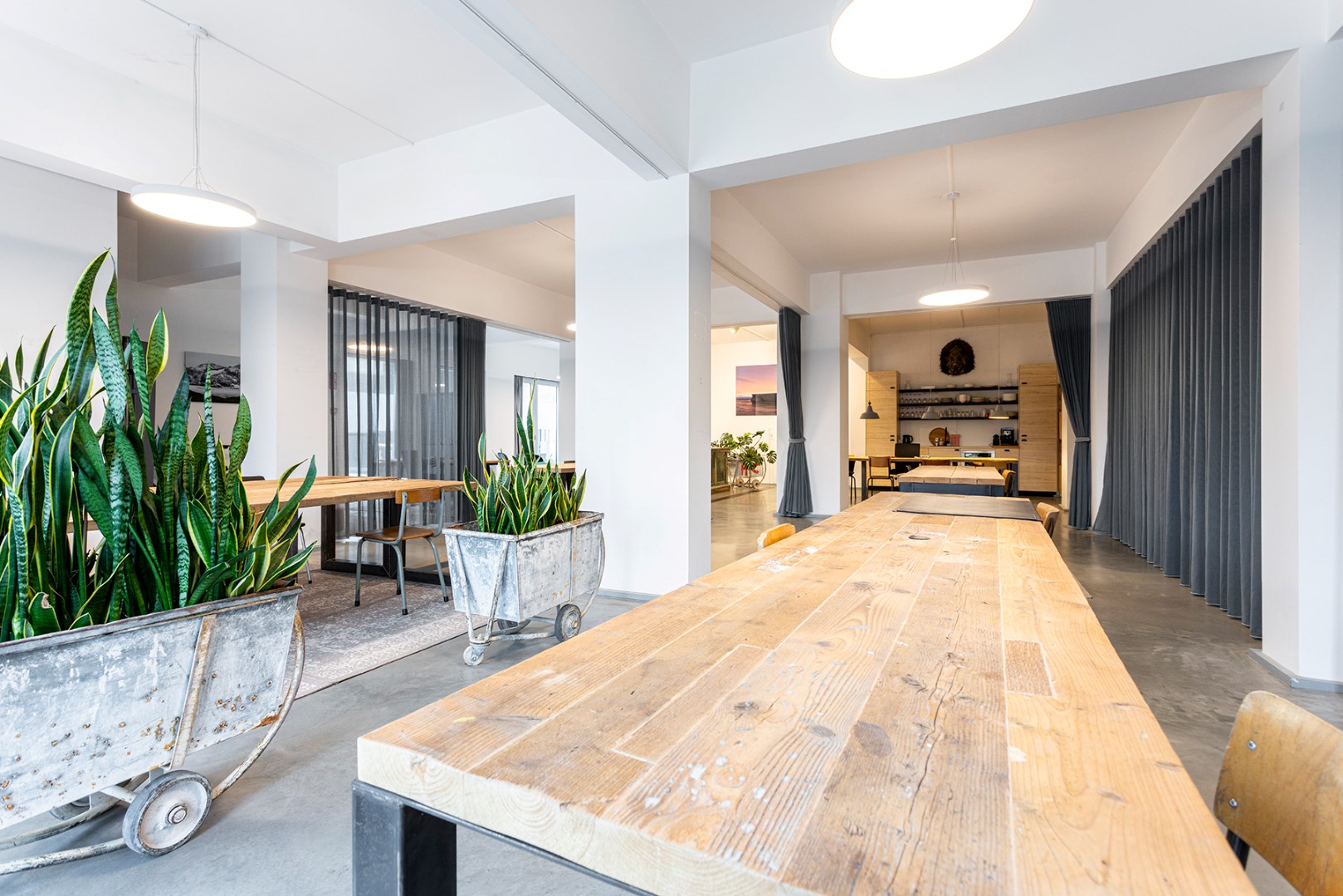 Prachtig handelspand met verschillende handelsruimtes voor elk budget! - foto 3