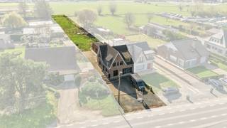 Voor meer info of een bezoek, bel 053 59 49 33 - Op een strategische ligging in Voorde bevindt zich deze verder af te werken halfopen bebouwing op...