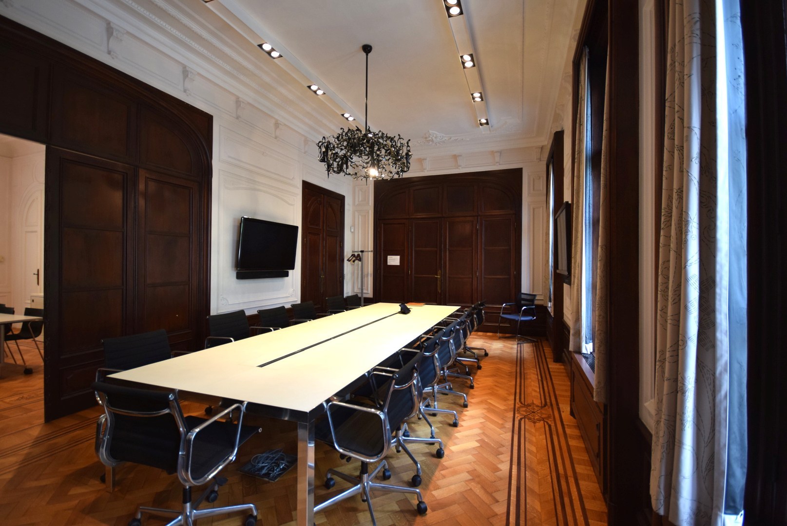 Kantoren met vergaderzaal in Brussel - Van Orleystraat - foto 1