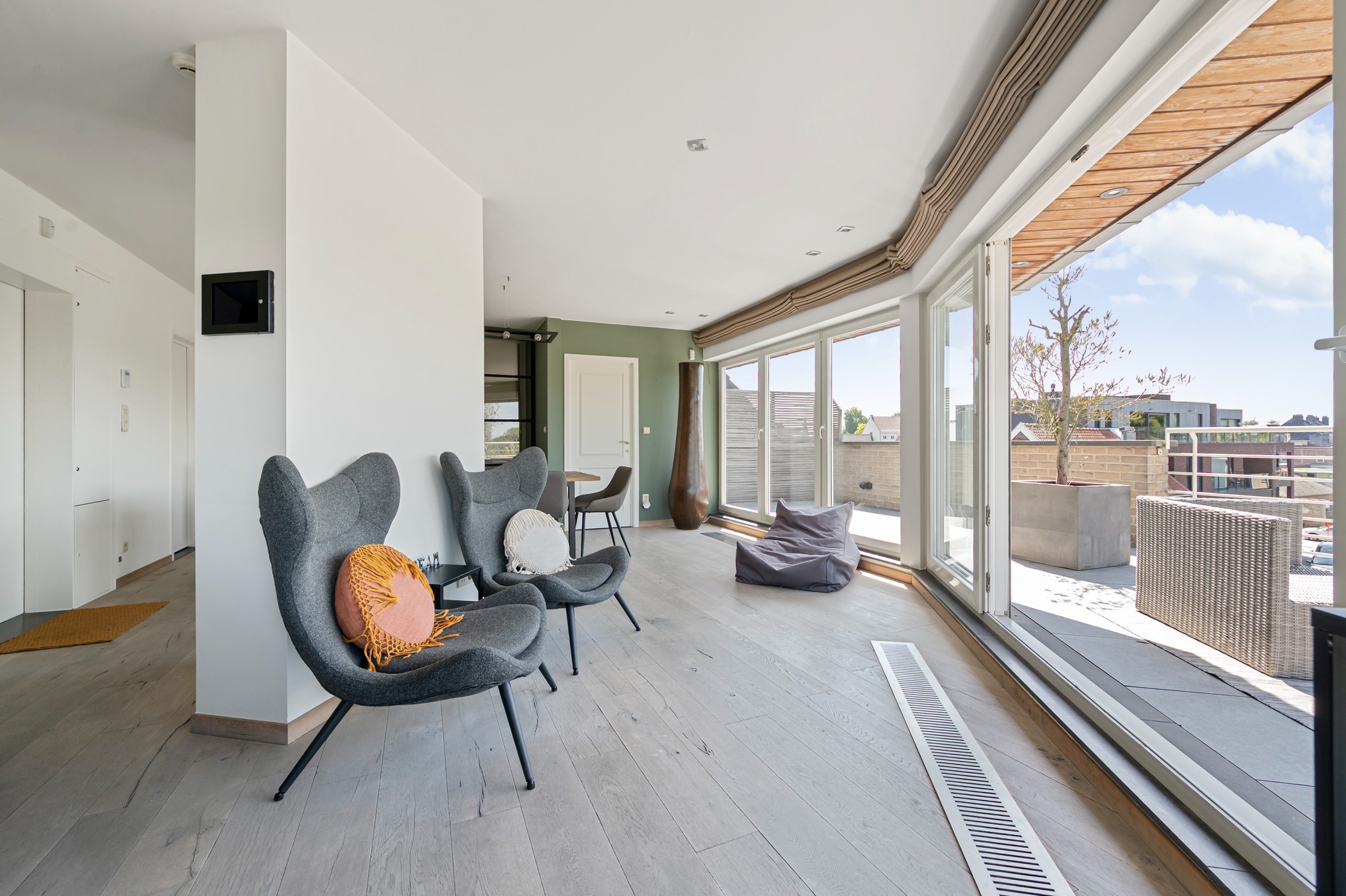 Penthouse met garage en fenomenaal uitzicht te koop! - foto 2