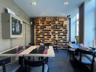 In het commerciële centrum van Brugge vinden we dit over te nemen restaurant terug. Het pand ligt op wandelafstand van De Markt, de winkelstraten,...