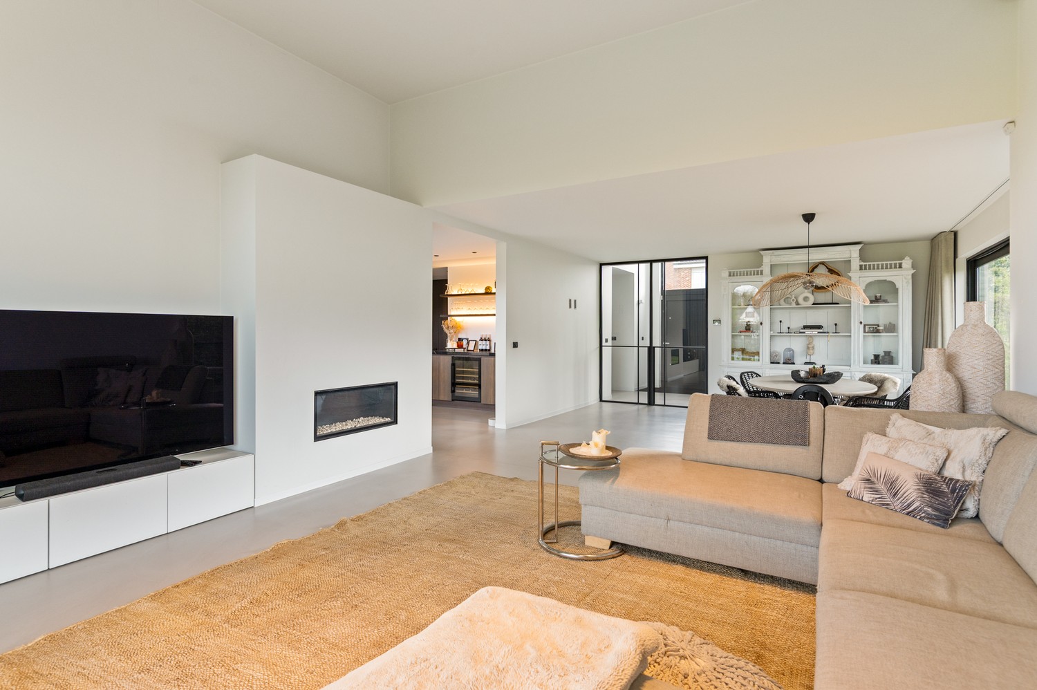 Ruime, exclusief afgewerkte woning met zwembad op Toplocatie te Berlaar - foto 4