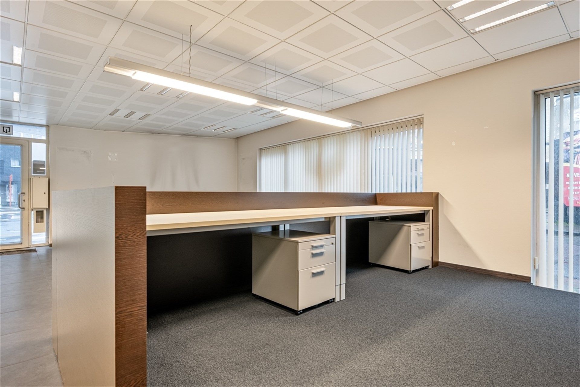  Handelsruimte / kantoor - 111 m² - nabij de Varkensmarkt Aalst - foto 4