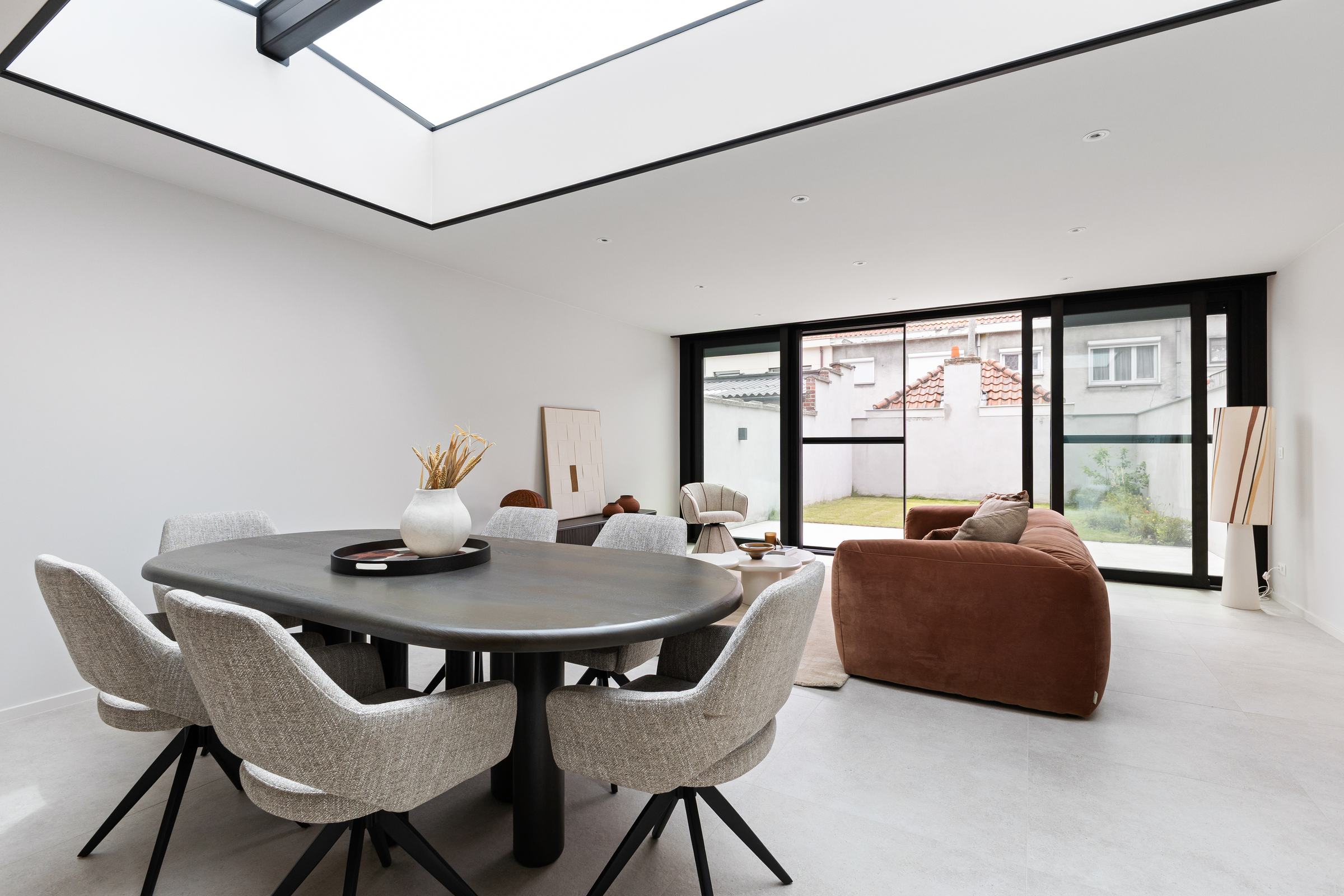Luxueus gerenoveerde woning met 3 slpk te koop in Heist! - foto 1
