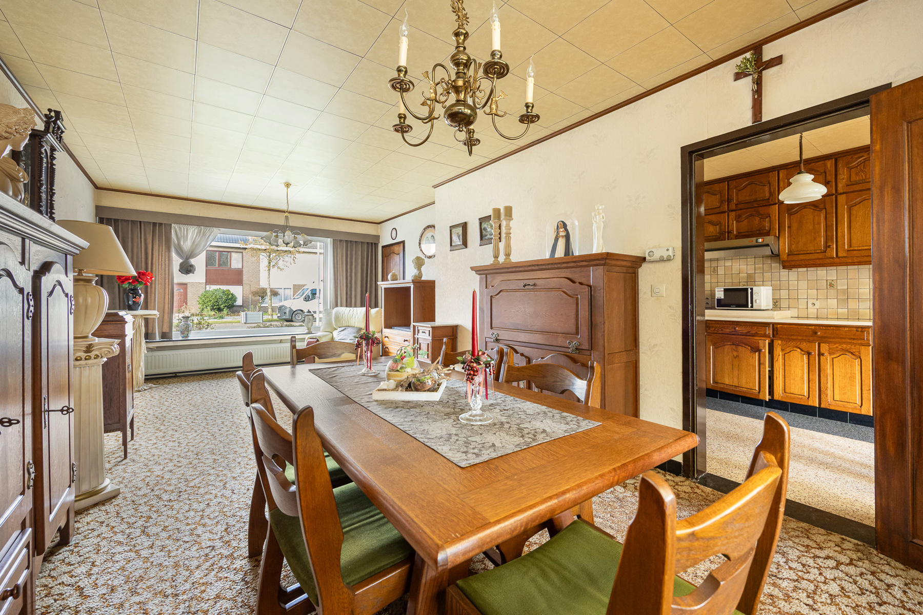 Halfopen bebouwing met 3 slaapkamers en garage op een perceel van 315m². - foto 5