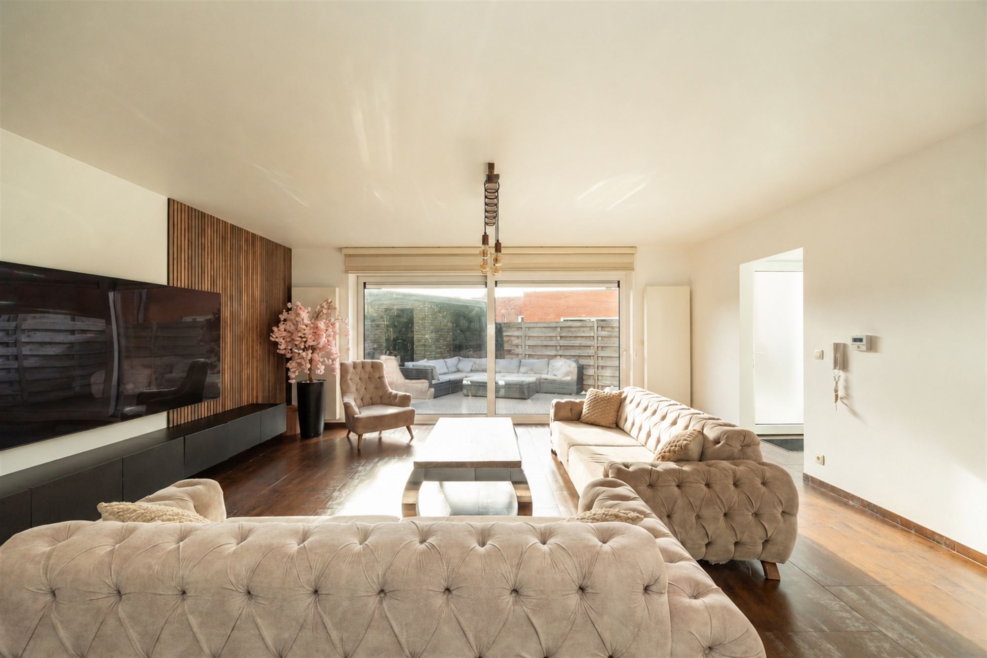 Moderne duplex met twee slaapkamers en parking - foto 4