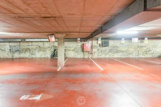 Garage for sale in Sint-Niklaas