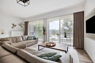 [[ DIT PAND NEEMT DEEL AAN DE ERA OPEN HUIZEN DAG OP 6/12 VAN 13:00 TOT 14:00 ]]Mechelen: Hoogwaardig gerenoveerd appartement met zicht op het water...