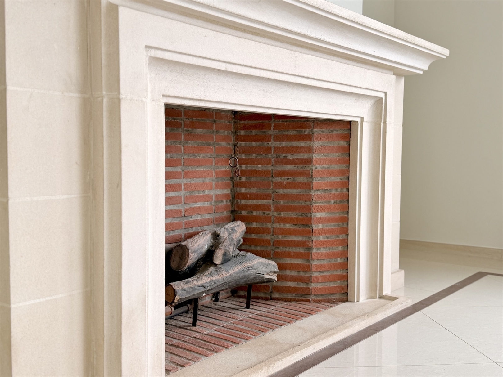 Jan Van Rijswijcklaan ∣ Volledig gerenoveerd appartement + P - foto 5