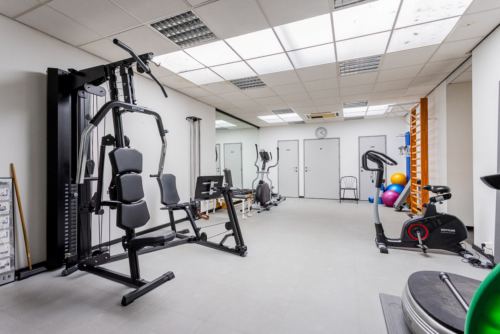 Praktijkruimte te huur in Deurne – instapklaar en volledig uitgerust! - foto 5