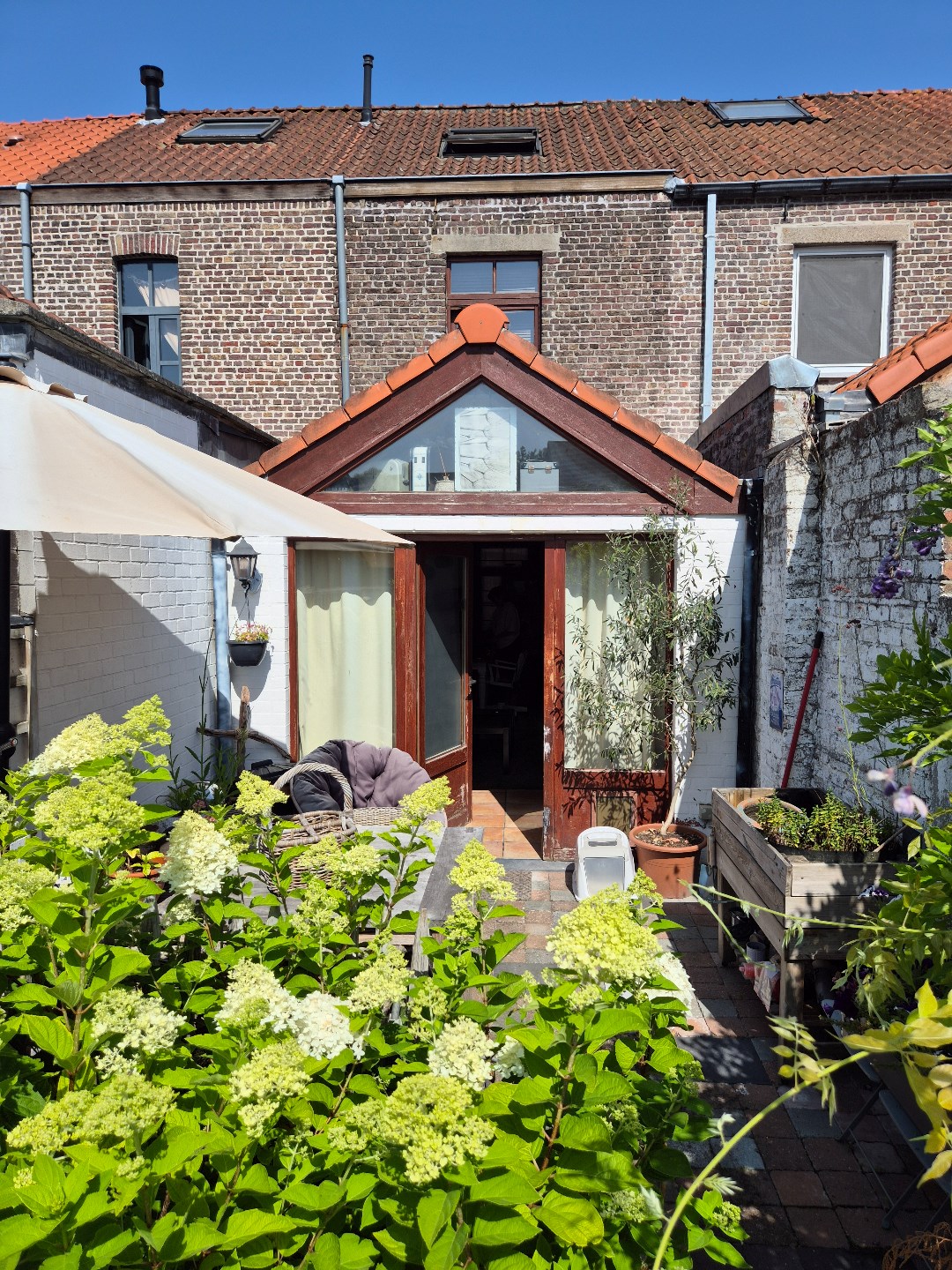 Brugge: sympathieke woning met 2 slpk nabij de Coupure - foto 2