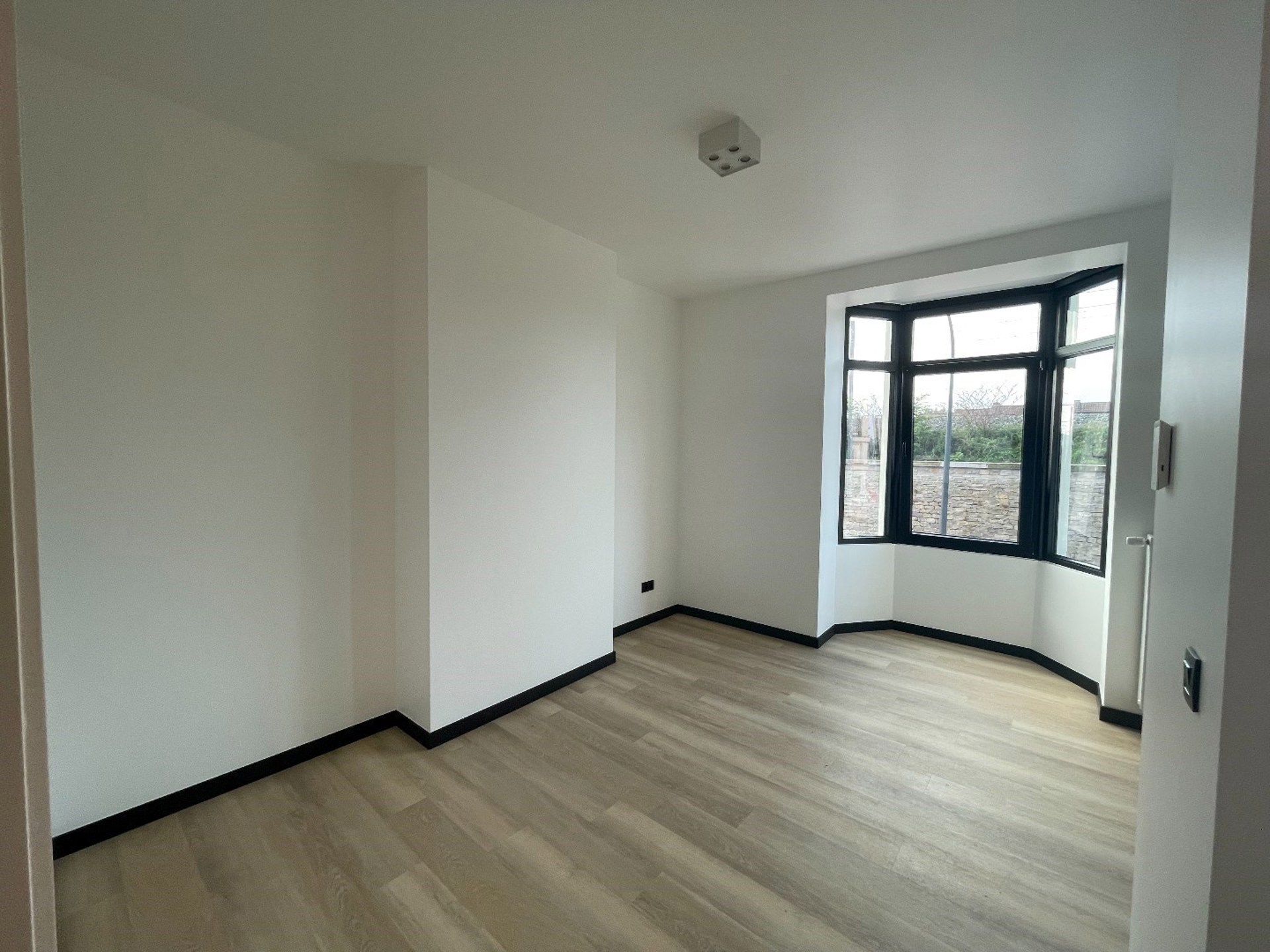 Gerenoveerd een-slaapkamer appartement bij Gent-Sint Pieters - foto 2