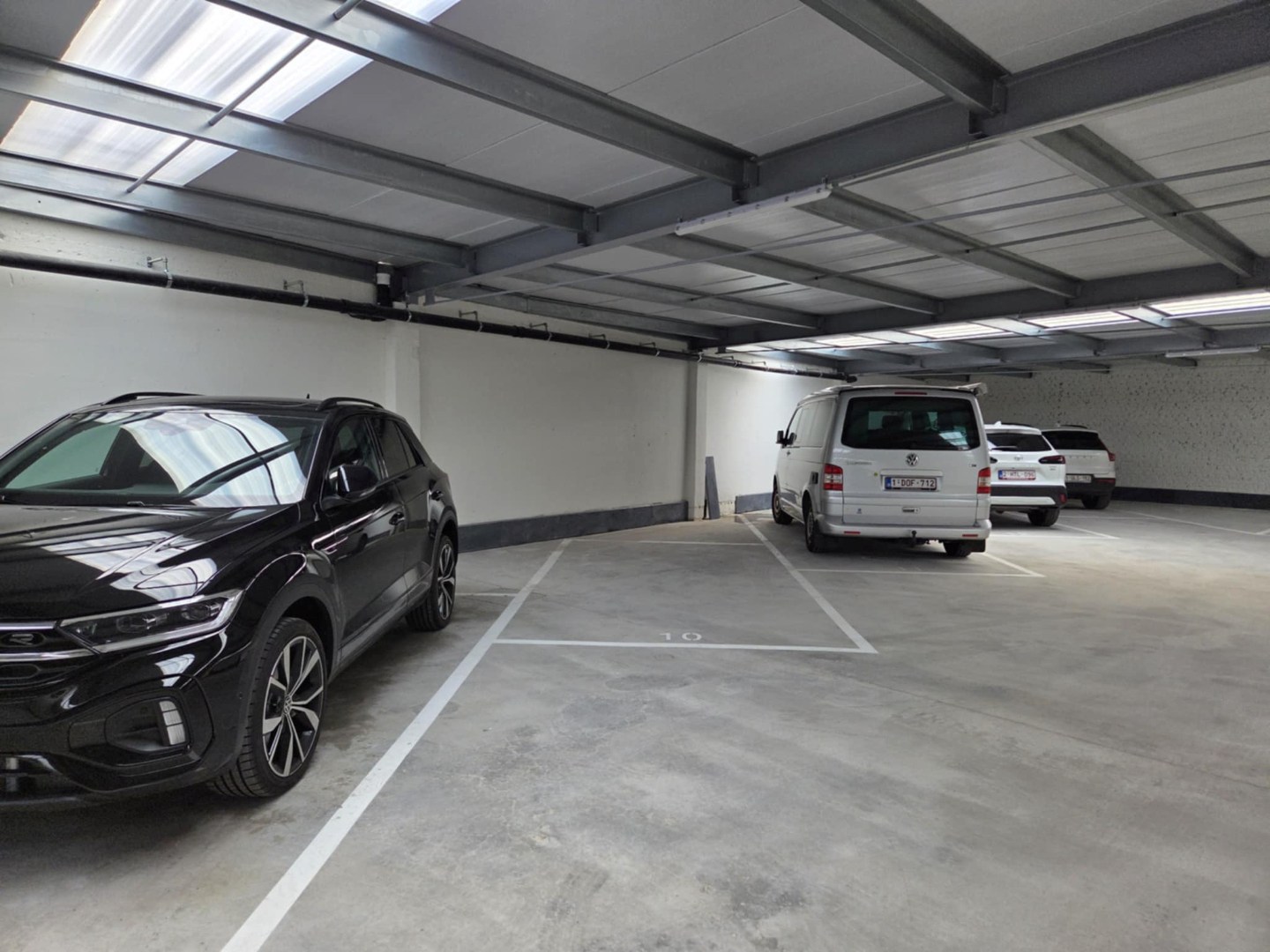 Overdekte autostaanplaats in nieuwbouwresidentie Alfredo! - foto 2