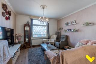 Charmante woning met brocante winkel en theehuis in Sint-Jozef-Olen.Stap binnen in een plek waar wonen, charme en beleving samenkomen.Deze romantisch...