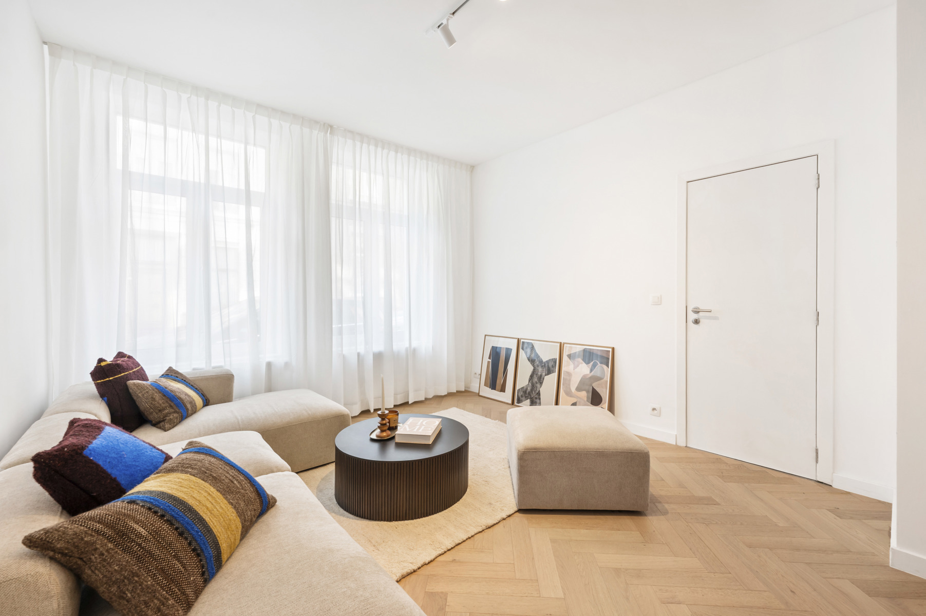 Gerenoveerd appartement met twee slaapkamers en terras - foto 2