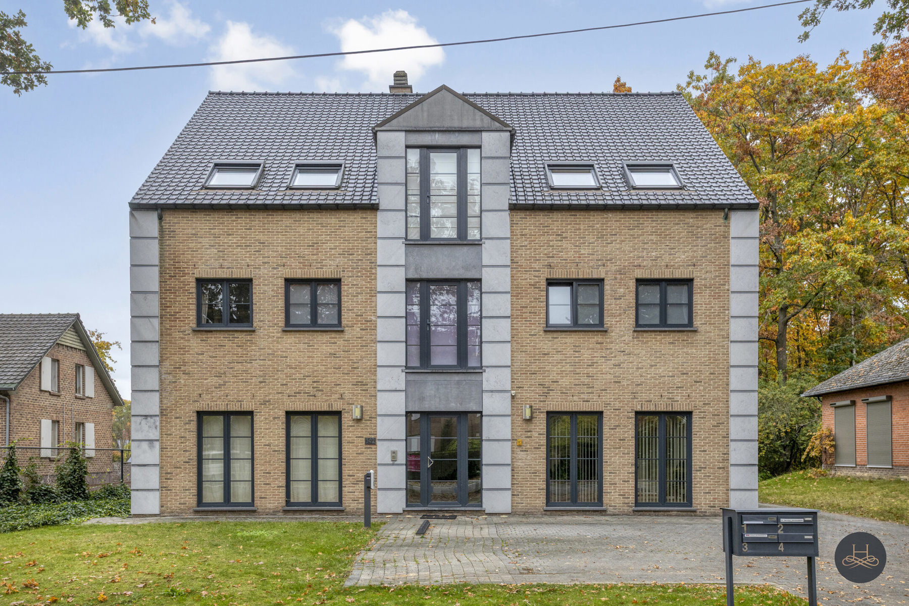 Apartment for sale in Hasselt with 4 bedrooms - photo 2