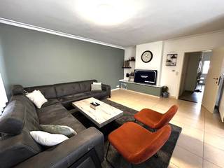 This well-maintained investment property in the heart of Deinze offers a unique combination of home comfort and profitability. The entity consists...