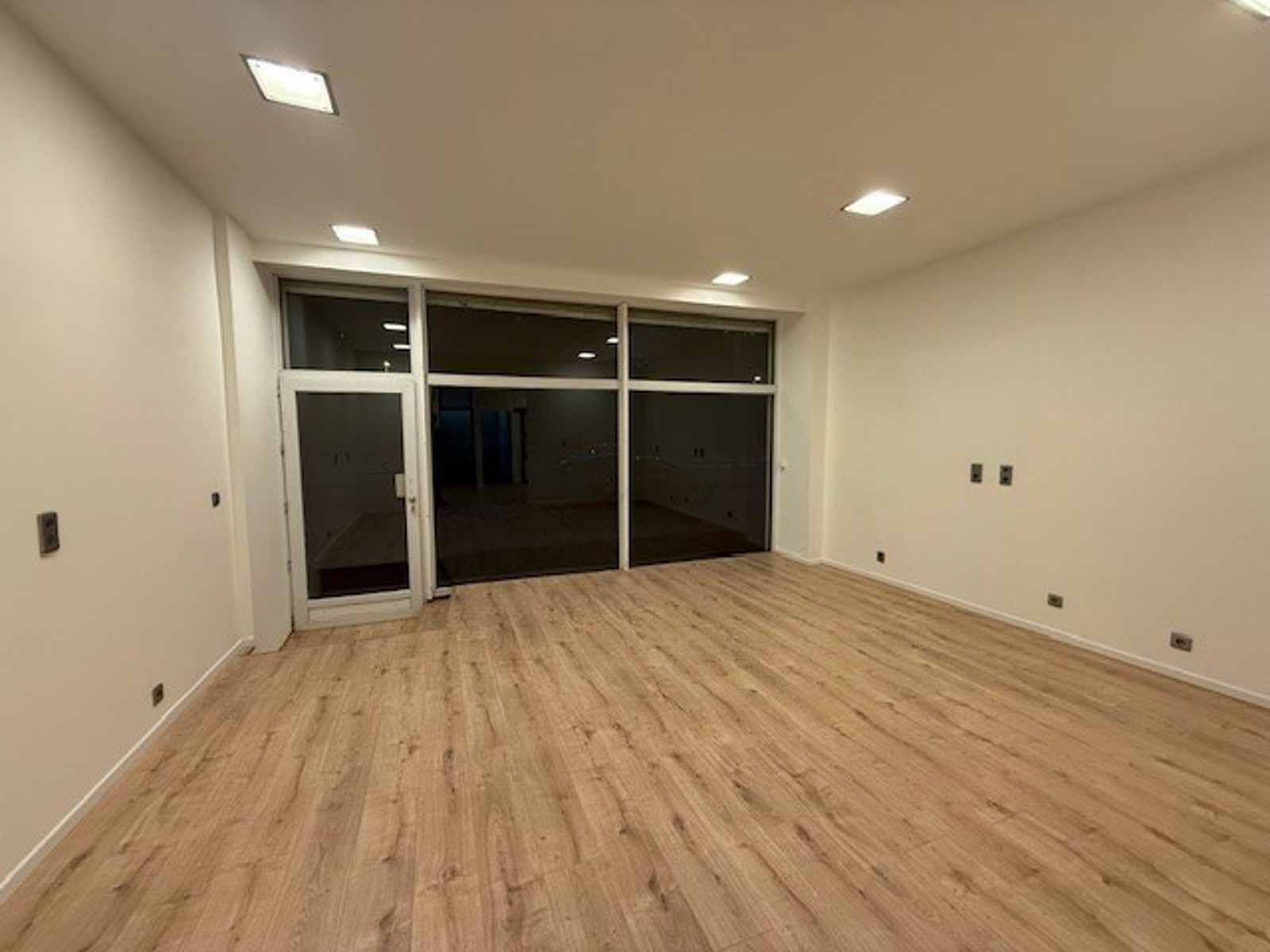 Commercial à vendre à Anvers - photo 3