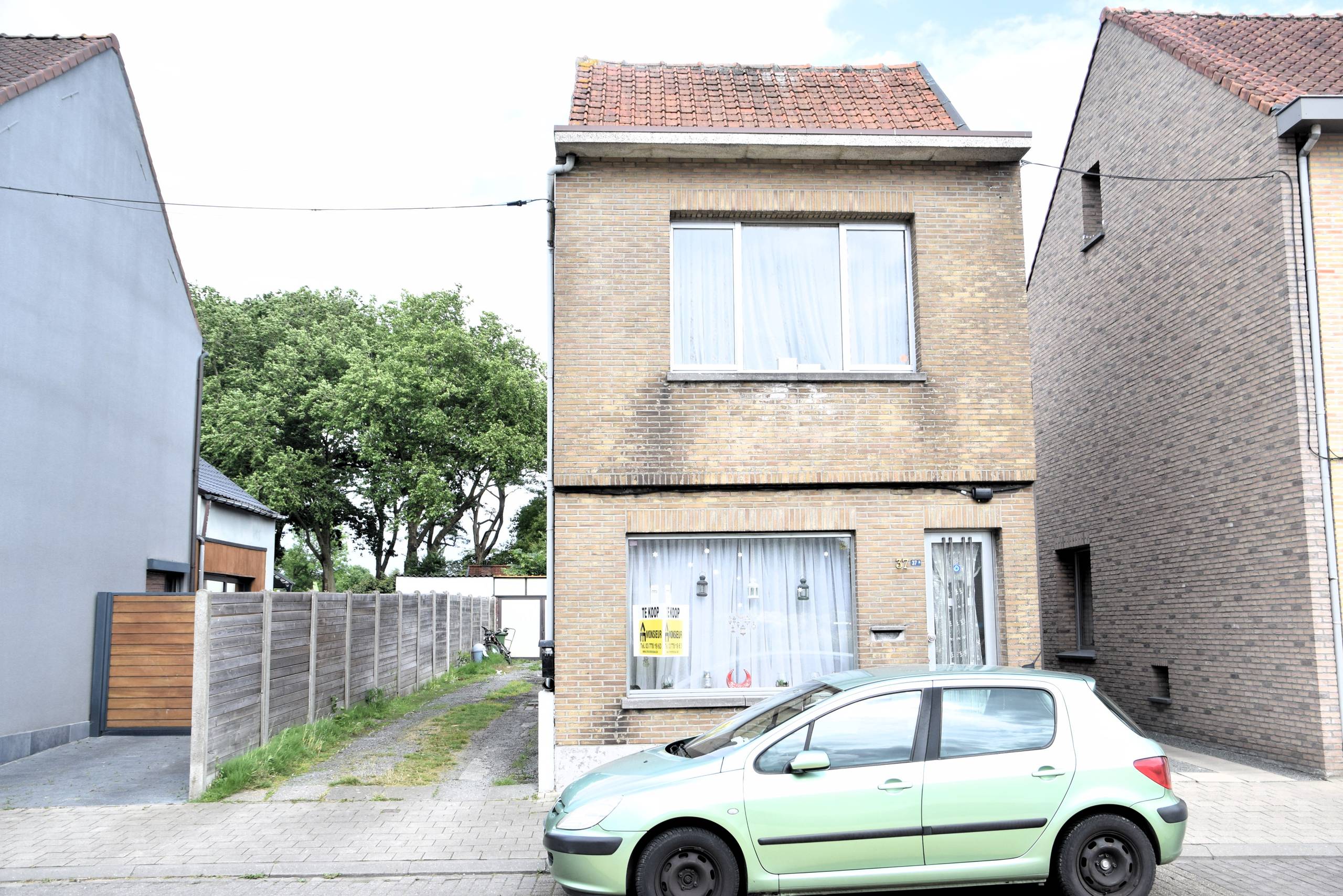 House for sale in Nieuwkerken-Waas - photo 1