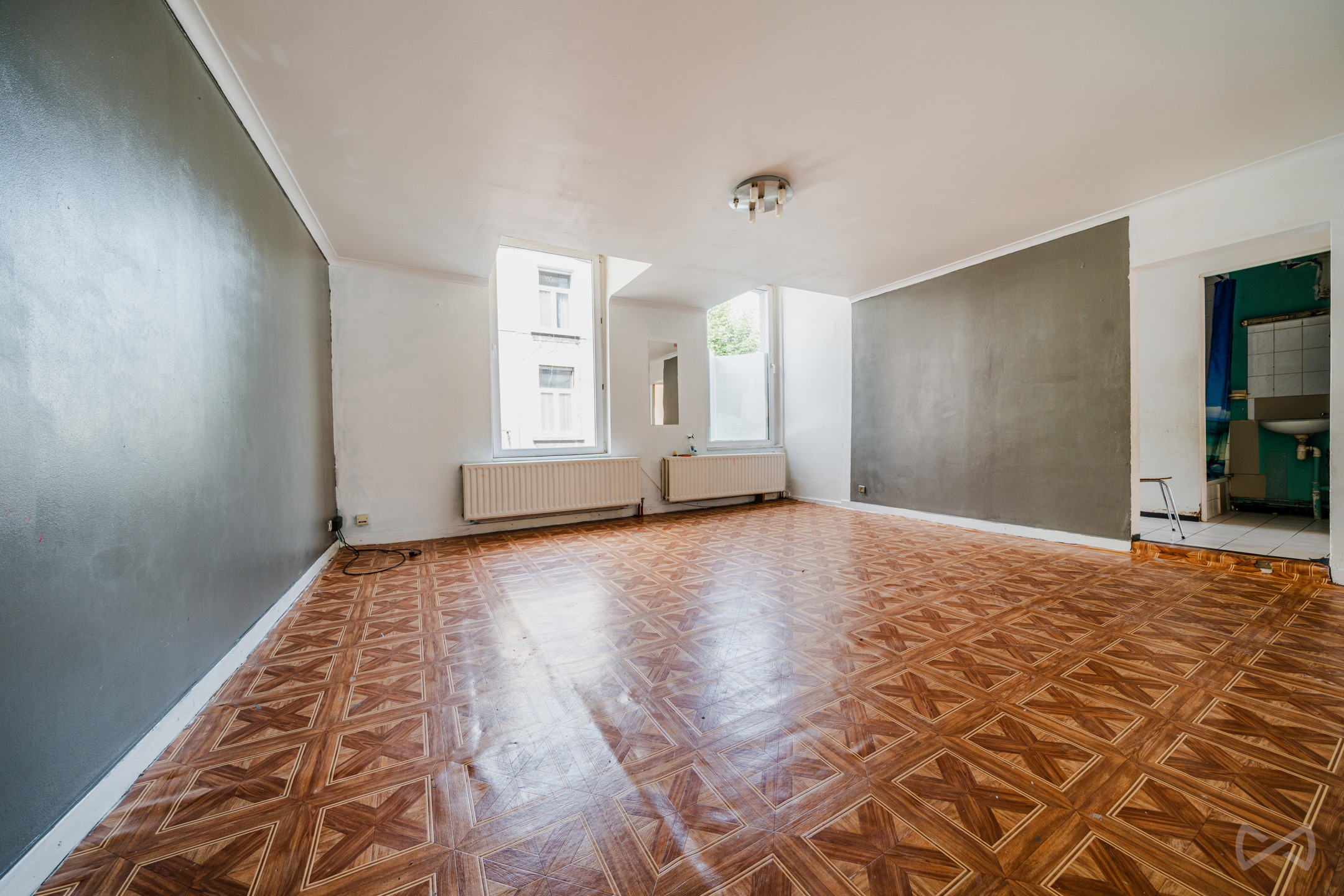 House for sale in Molenbeek-Saint-Jean with 6 bedrooms - photo 1