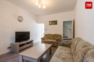 Deze woning ligt in een rustige straat, midden in een buurt in volle ontwikkeling, vlak bij het vernieuwde Tondelierproject en op een steenworp...