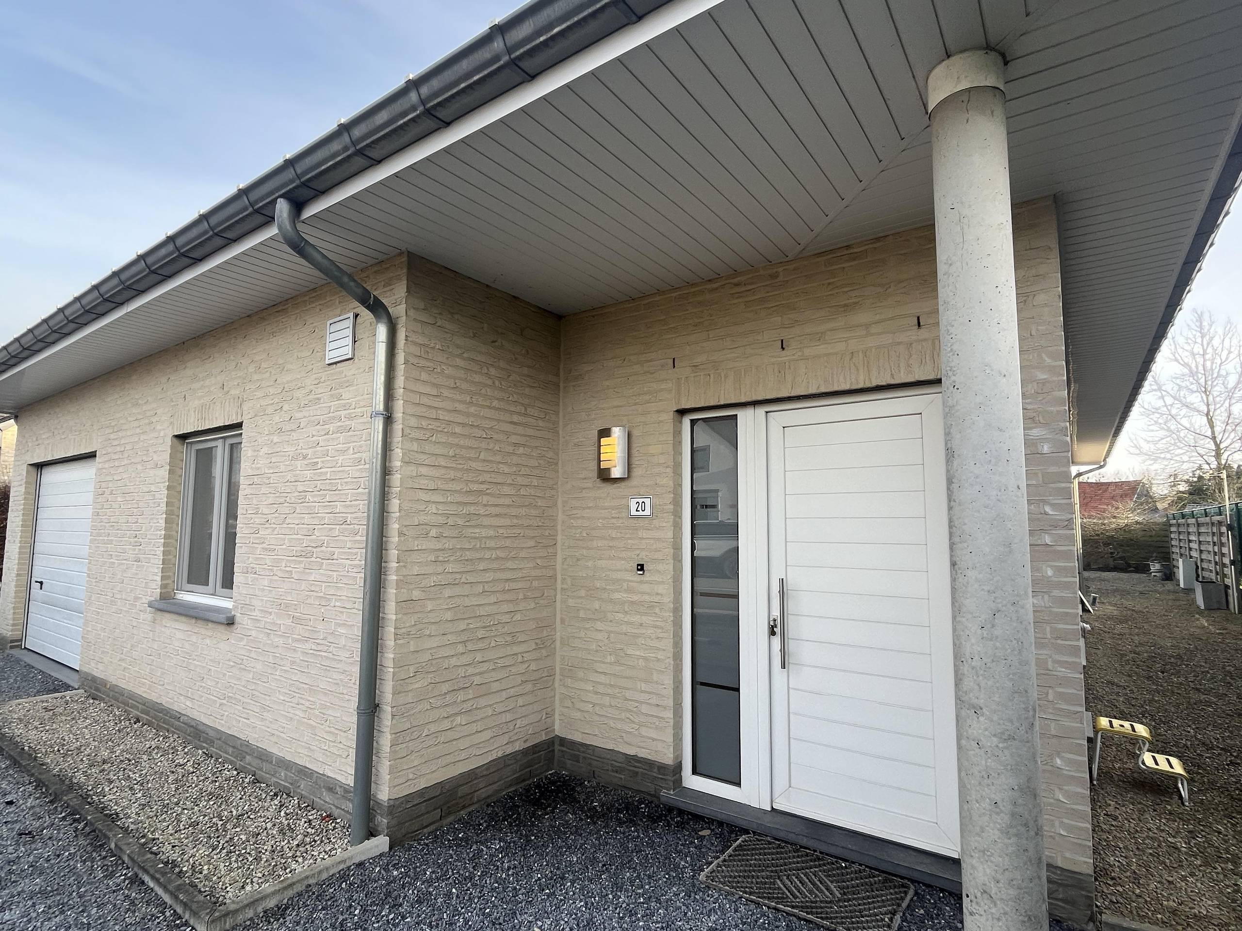 Ruime woning op rustige verkaveling in Wellen - foto 2