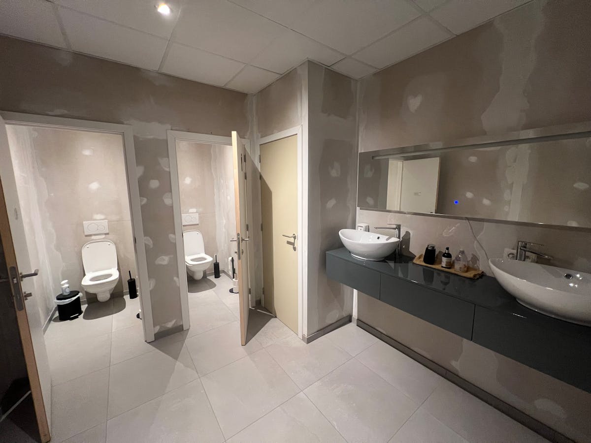 Kantoor van ca. 536 m² nabij de Ring van Roeselare - foto 5