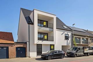 À Kortemark, vous trouverez la Residentie Kronevoorde, une résidence élégante de construction récente composée de trois appartements prêts à...